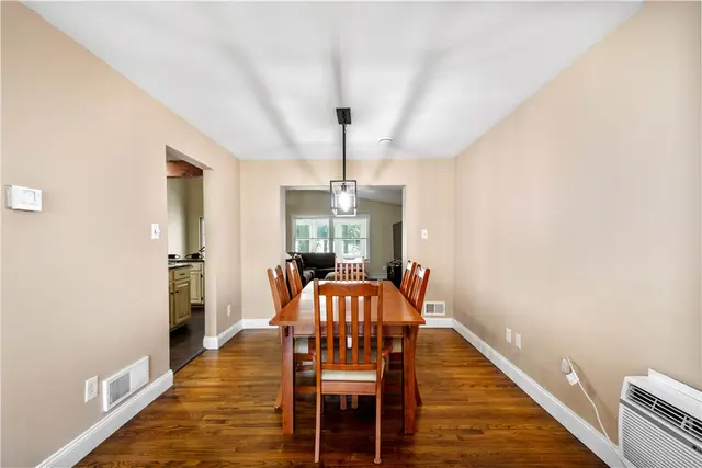 143 Pilgrim Dr gallery image 14