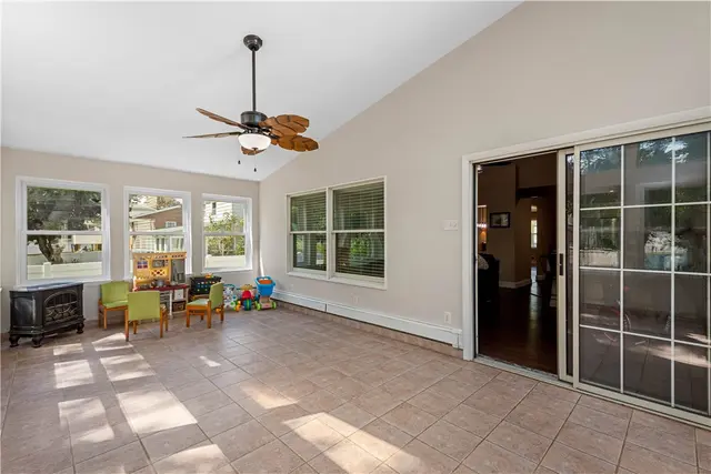 143 Pilgrim Dr gallery image 33