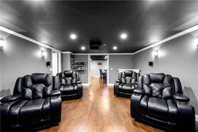 143 Pilgrim Dr gallery image 37