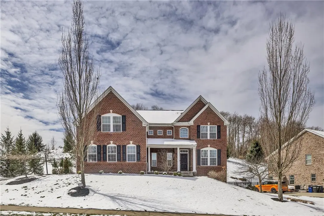 143 Sweetwater Dr