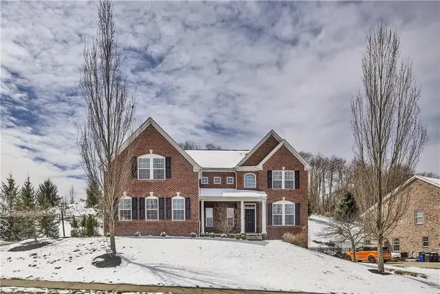 143 Sweetwater Dr
