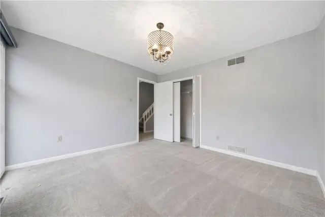 1432 Towne Square Dr gallery image 25