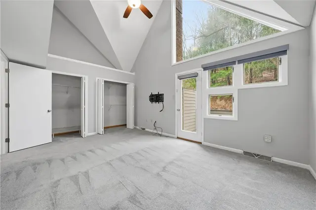 1432 Towne Square Dr gallery image 27