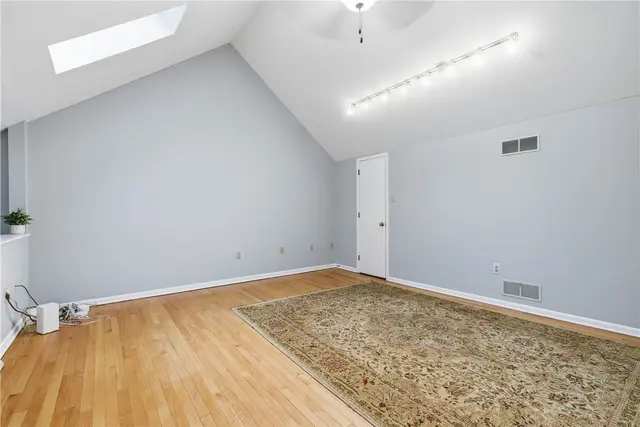 1432 Towne Square Dr gallery image 33