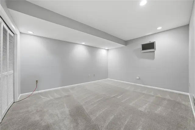 1432 Towne Square Dr gallery image 37