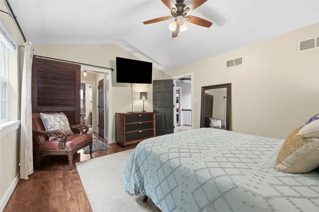 144 Bayberry LANE gallery image 12