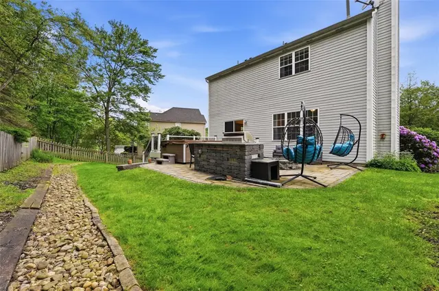 144 Bayberry LANE gallery image 43