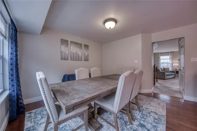 144 Broadstone Dr gallery image 8