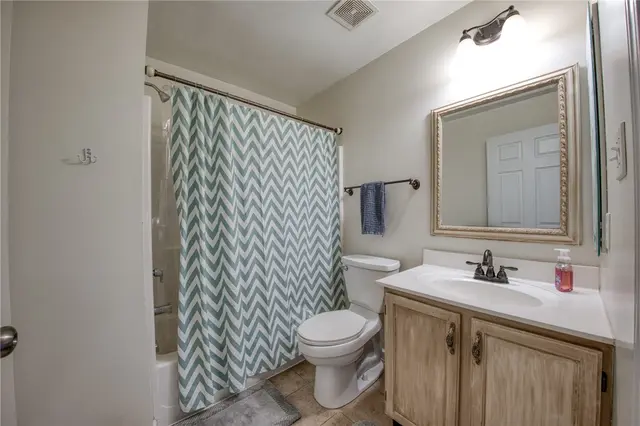 144 Broadstone Dr gallery image 34