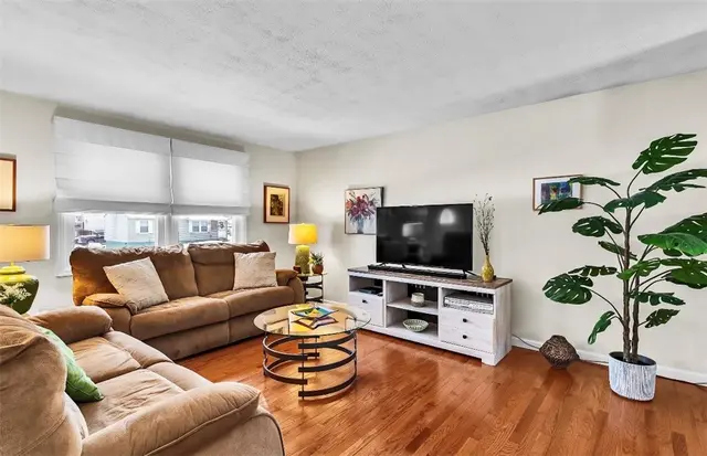 144 Fox Run Rd gallery image 10