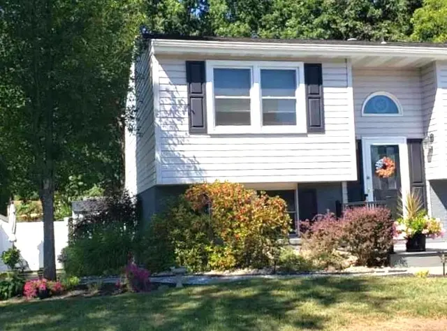 144 Fox Run Rd gallery image 19