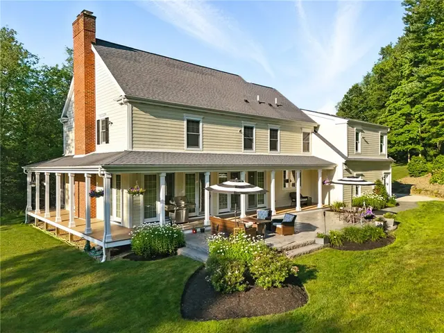 144 Hammond Rd gallery image 11