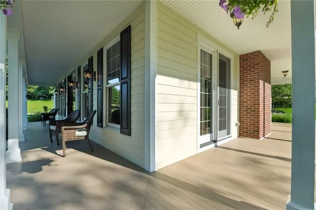 144 Hammond Rd gallery image 17