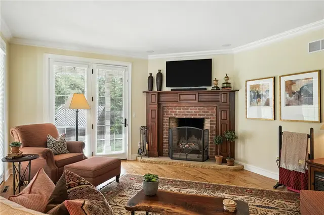 144 Hammond Rd gallery image 33