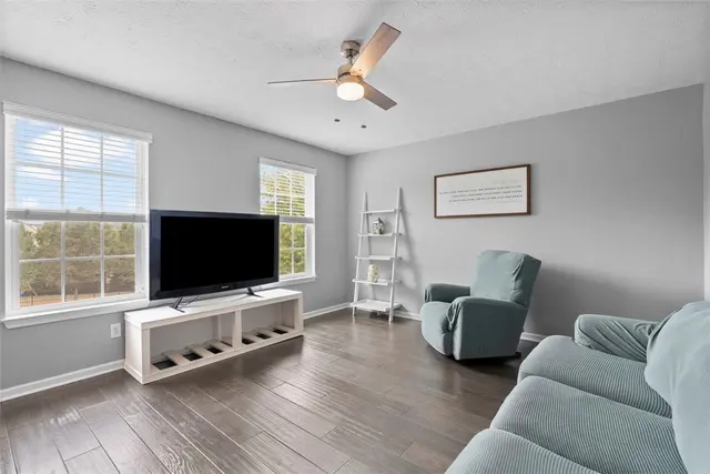 145 Brighton Ln gallery image 37