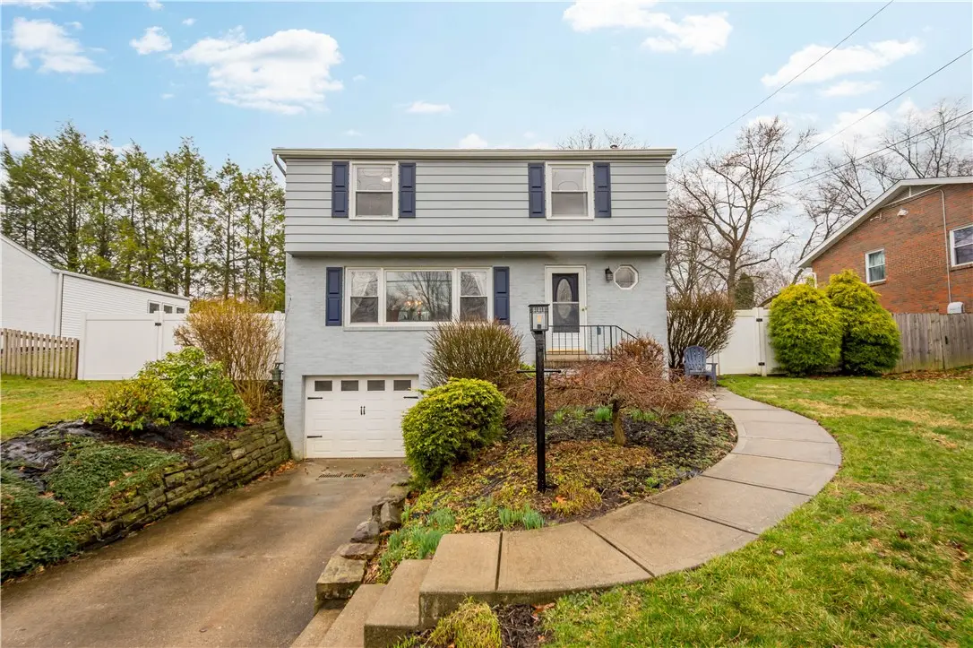 145 Pilgrim Dr