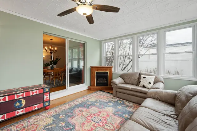145 Pilgrim Dr gallery image 15