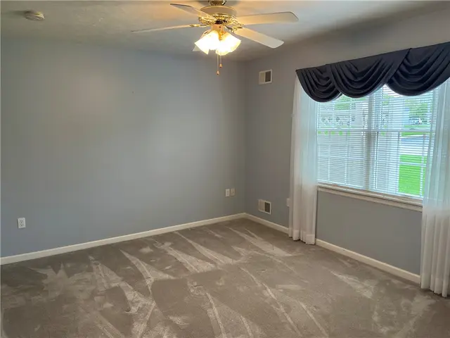 146 Steeplechase gallery image 7