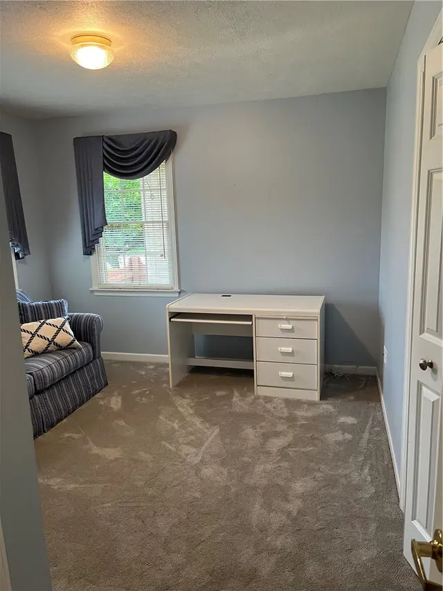 146 Steeplechase gallery image 15