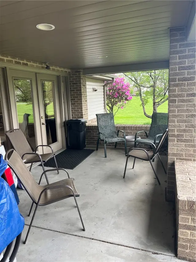 146 Steeplechase gallery image 17