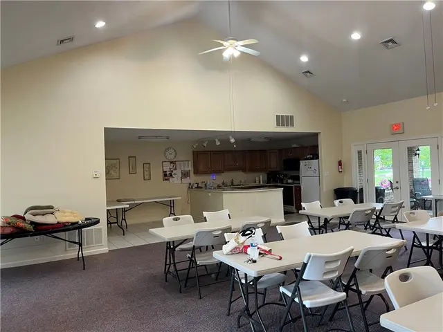146 Steeplechase gallery image 19