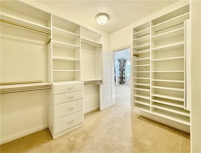 1468 Laurel Dr gallery image 22