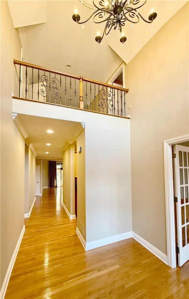 1468 Laurel Dr gallery image 23