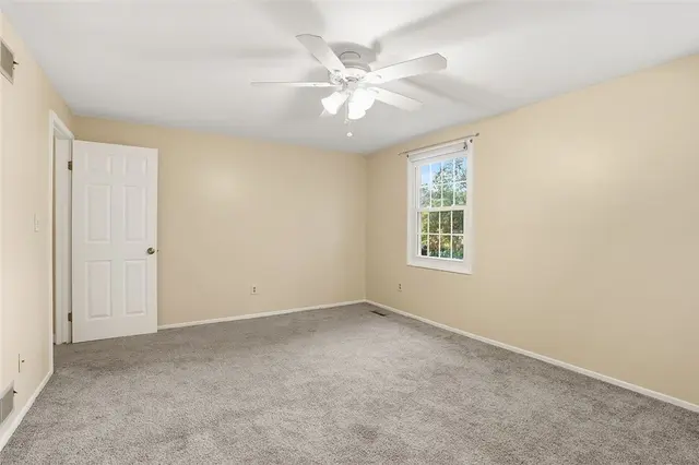 147 Fox Run Rd gallery image 11