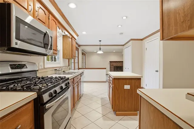 147 Fox Run Rd gallery image 19