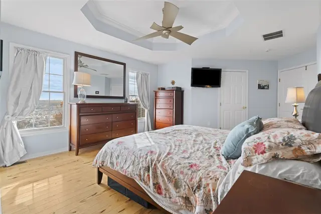 1478 Grandview Way gallery image 13