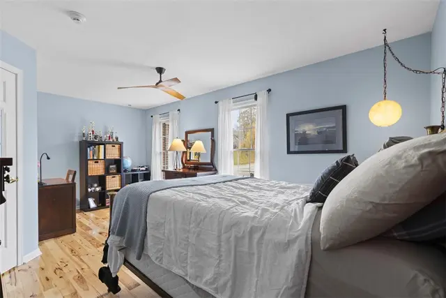 1478 Grandview Way gallery image 19