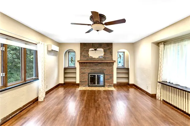 148 E Fairview Ave gallery image 22