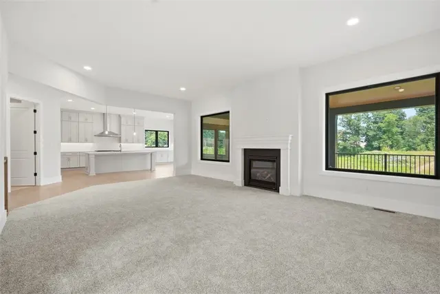 148 Geisler Drive gallery image 17