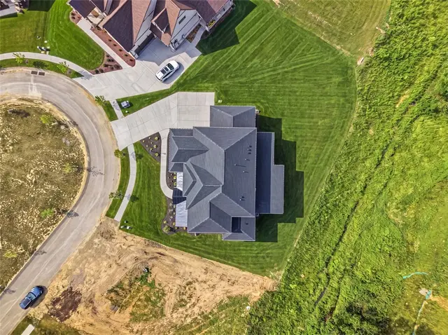 148 Geisler Drive gallery image 19
