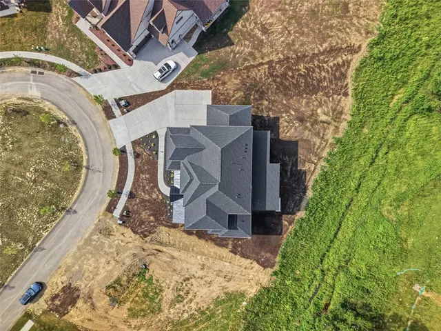 148 Geisler Drive gallery image 26