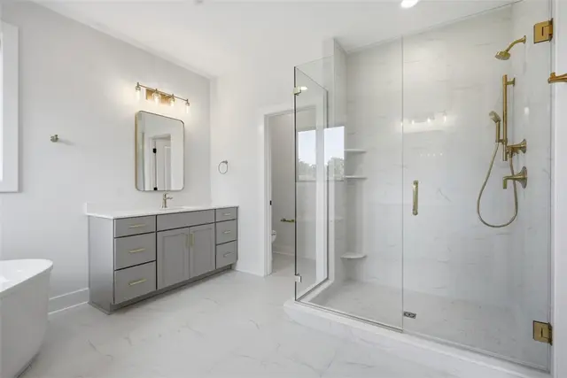 148 Geisler Drive gallery image 32