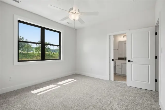 148 Geisler Drive gallery image 39