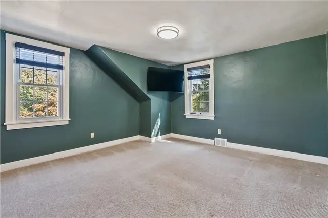 148 Longvue Dr gallery image 21