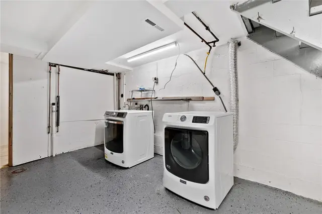 148 Longvue Dr gallery image 26