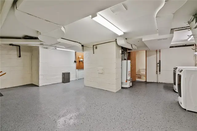 148 Longvue Dr gallery image 27