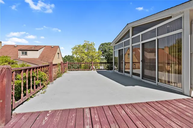 148 Longvue Dr gallery image 33