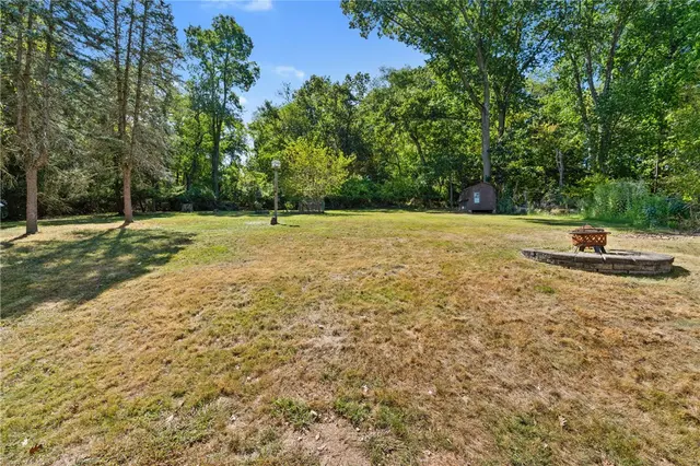 148 Longvue Dr gallery image 35