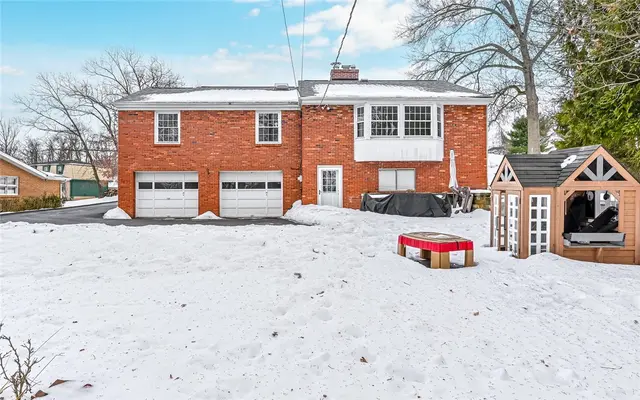 1481 Hedwig Drive gallery image 2