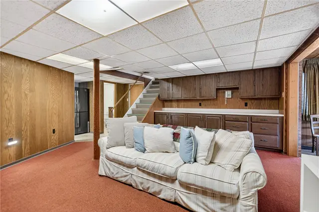 1481 Parkview Dr gallery image 26
