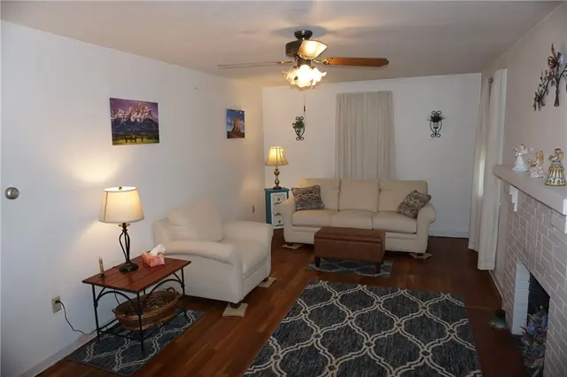 149 Ridgewood Road gallery image 4