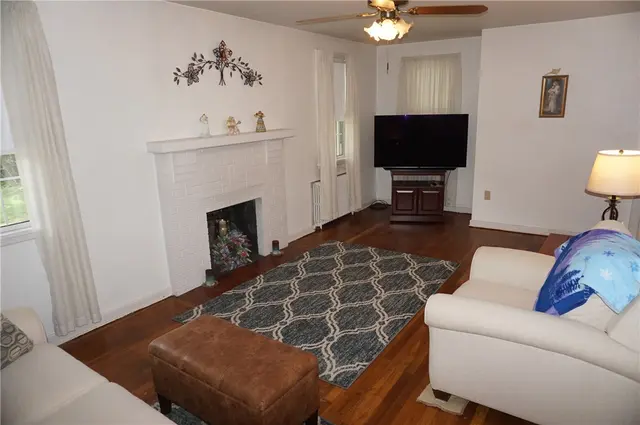 149 Ridgewood Road gallery image 7