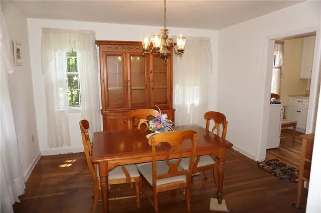 149 Ridgewood Road gallery image 10