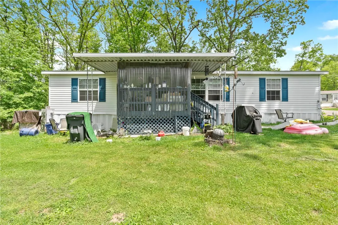 15 Pine Ct