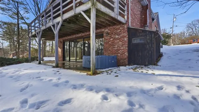 150 Maple Dr gallery image 41