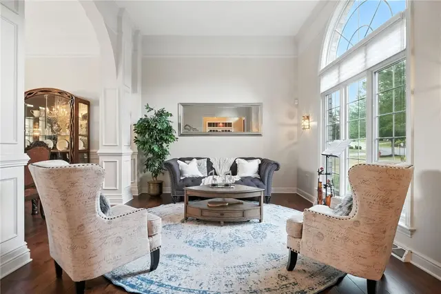 150 Silver Creek Dr gallery image 7